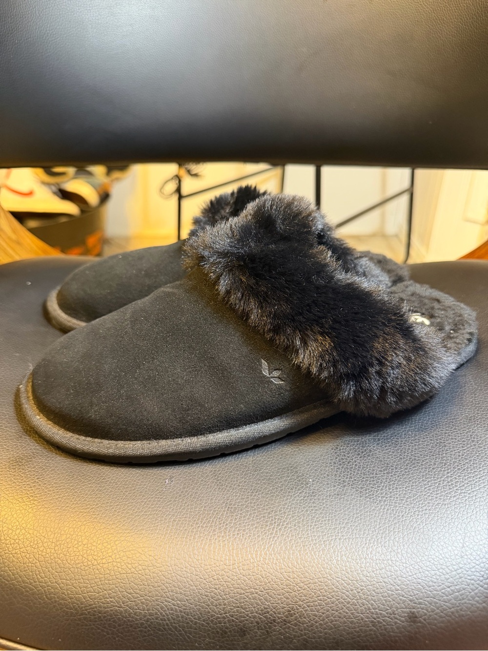 Koolaburra by UGG Women's Milo Slipper in Black 1015823 Size 10